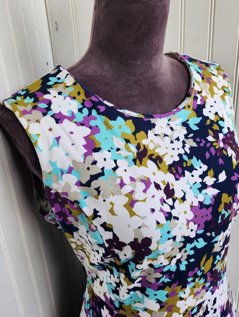 Lands' End Womens Sheath Dress Purple Blue Floral Sleeveless Knee Stretch Zip 10 - Picture 10 of 15